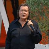 Engelbert singt.