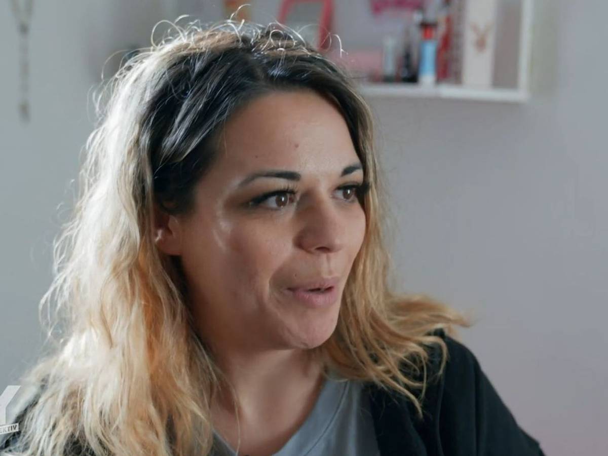 In der ARD-Reportage erinnert sich Claudia an den Morgen ihrer Festnahme. (Bild: ARD)