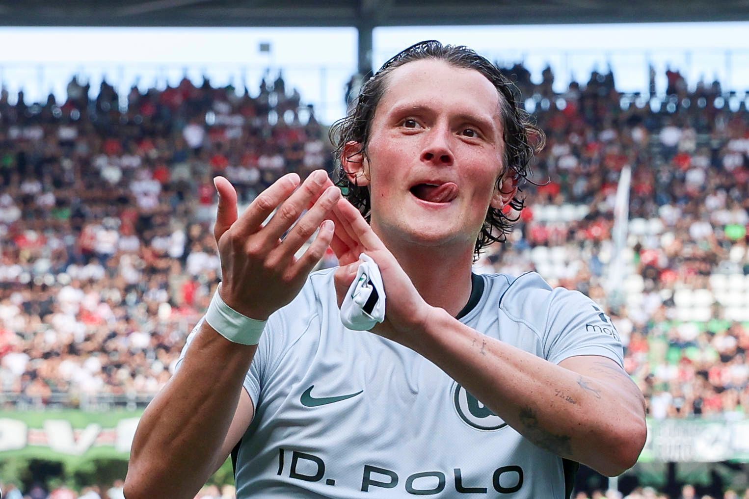 Fabian Reese jubelt.