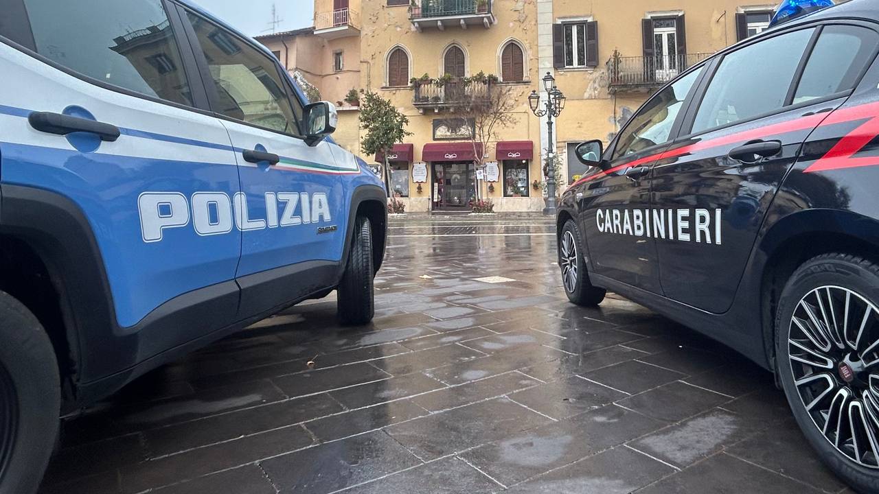 Diebe haben mehrere bedeutende Kunstwerke des Renaissancemalers Antonello da Messina aus einem Museum in der sizilianischen Stadt Messina gestohlen.