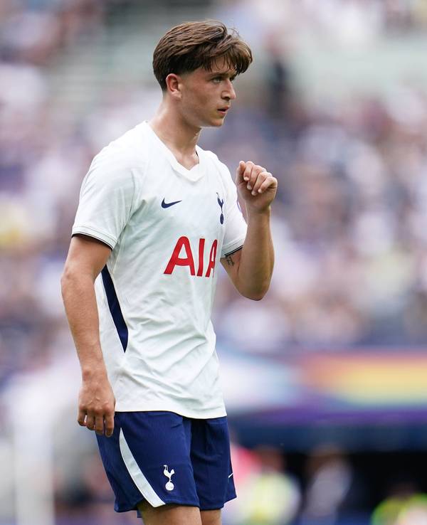 Auf dem Platz für Tottenham: Mikey Moore.