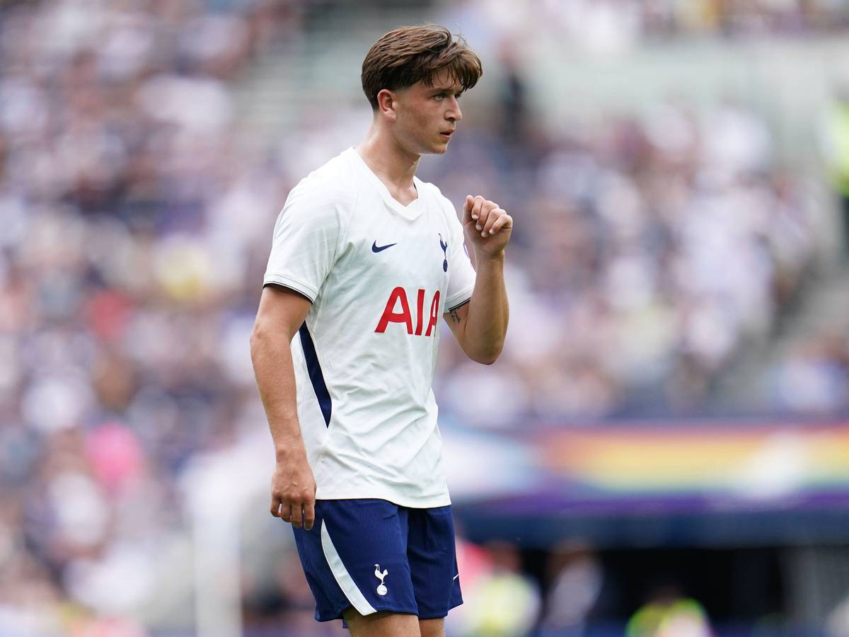 Auf dem Platz für Tottenham: Mikey Moore.