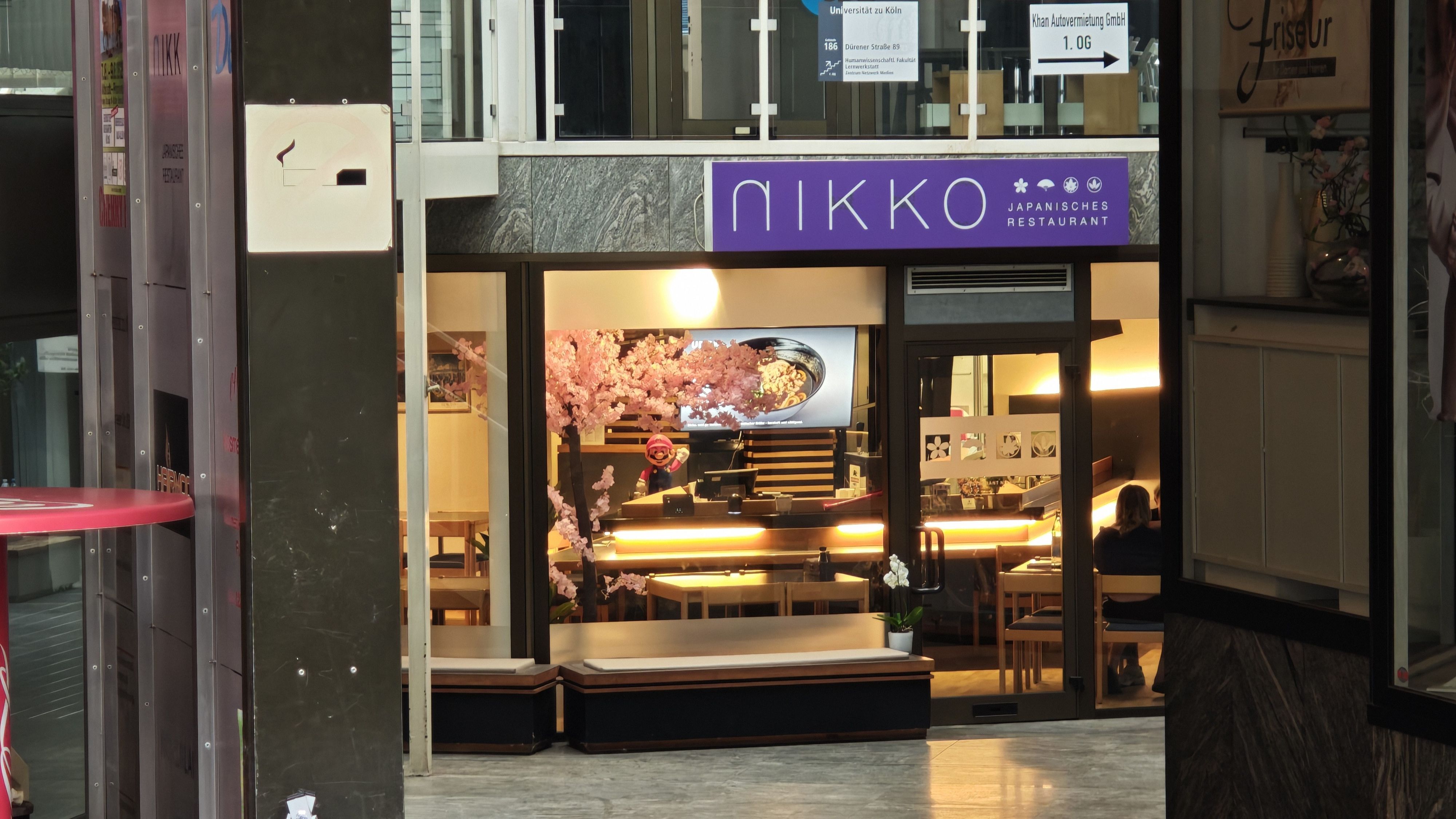 In der City-Passage in Köln liegt das Restaurant Nikko.