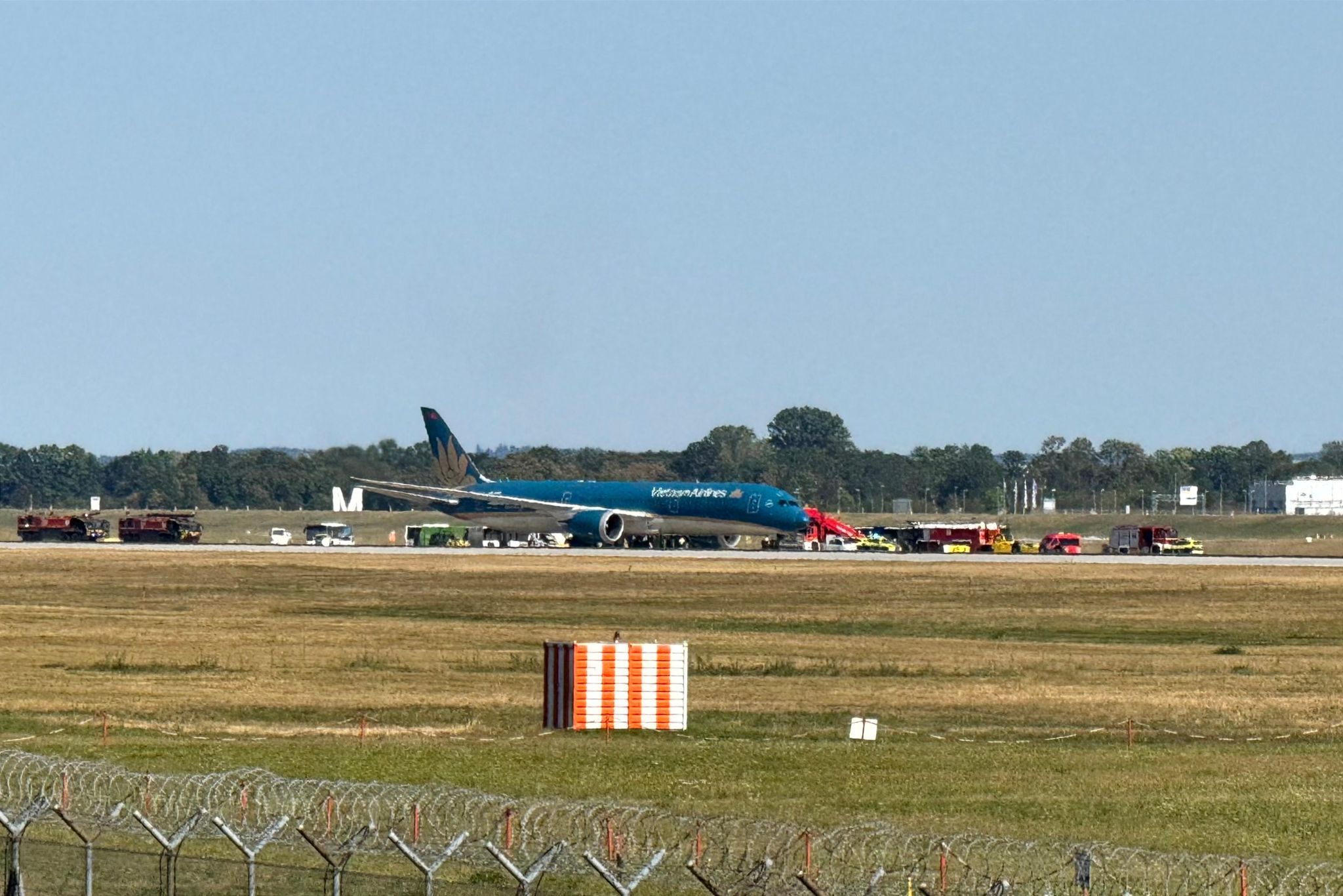 Flugzeug kehrt nach Start am Münchner Flughafen um