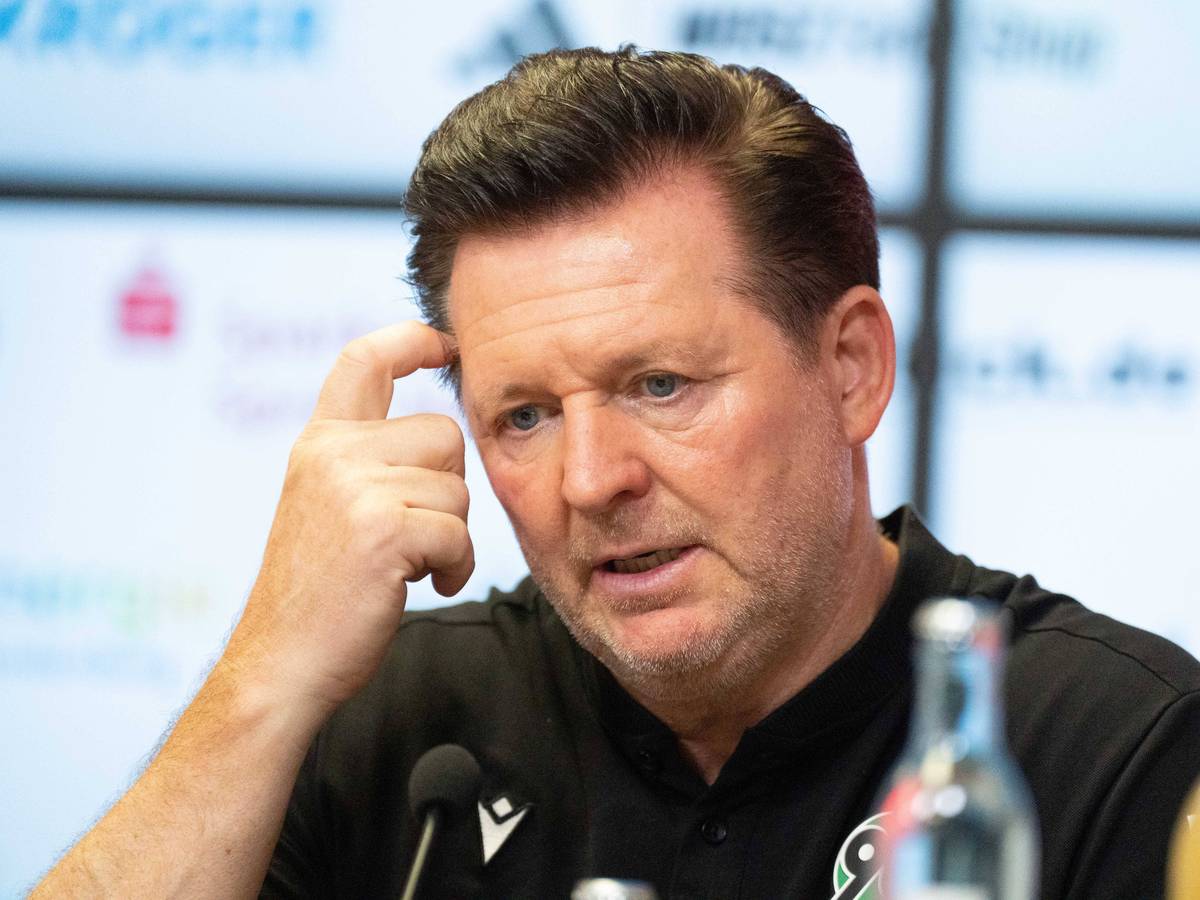 Pressekonferenz mit Christian Titz bei Hannover 96.
