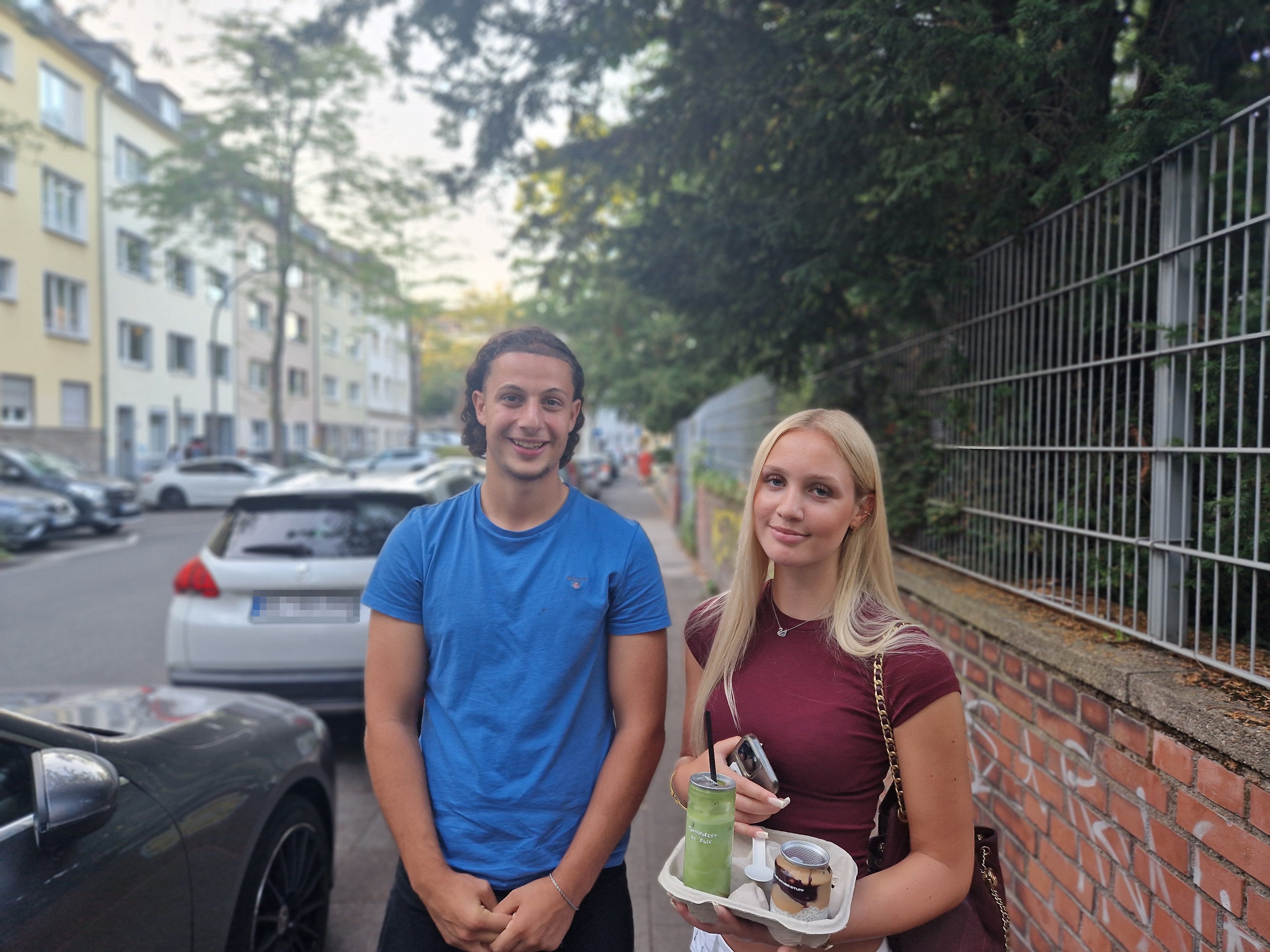 Musa und Julia sind regelmäßige Gäste des Café Impi.