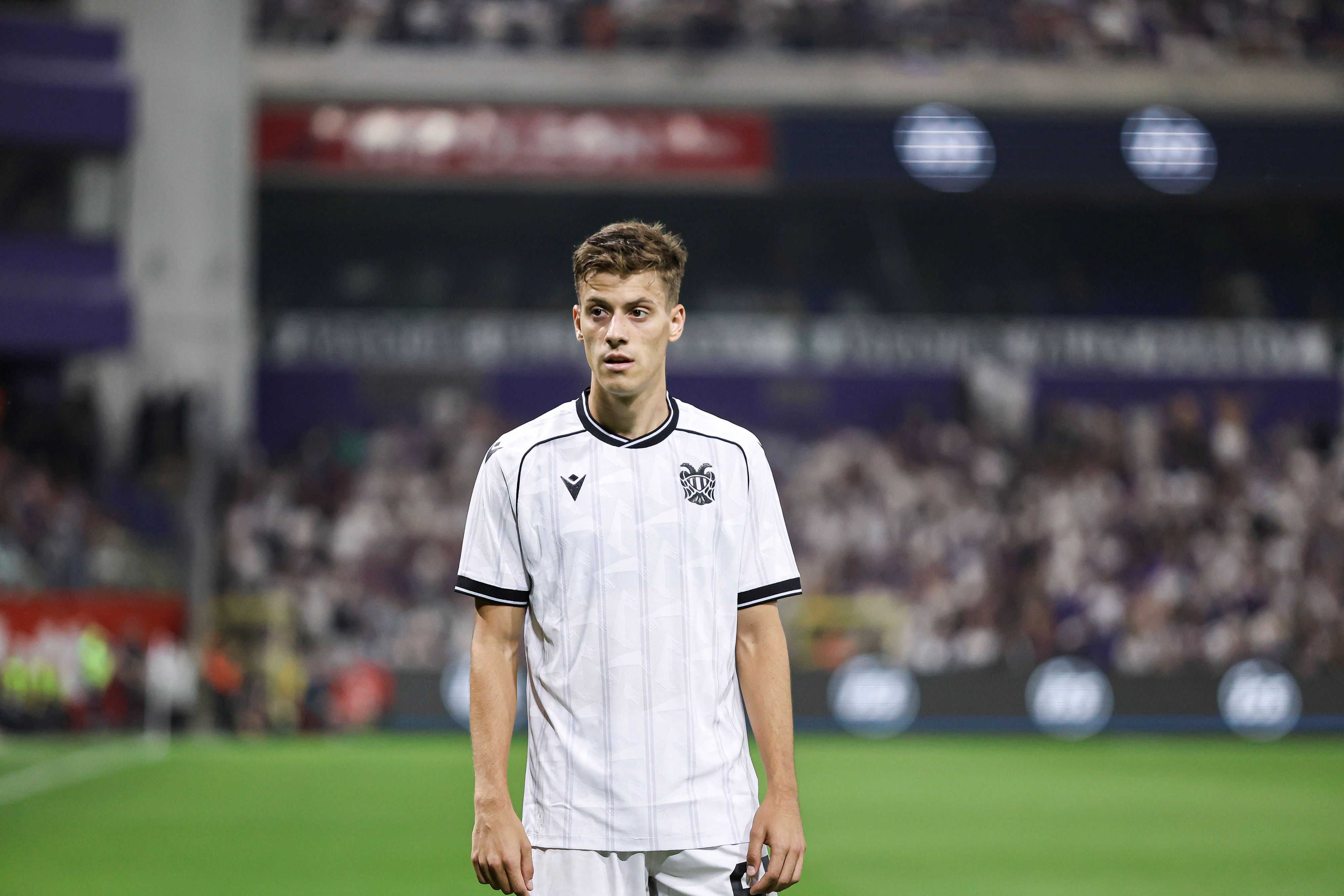 Giannis Konstantelias bei einem Spiel.