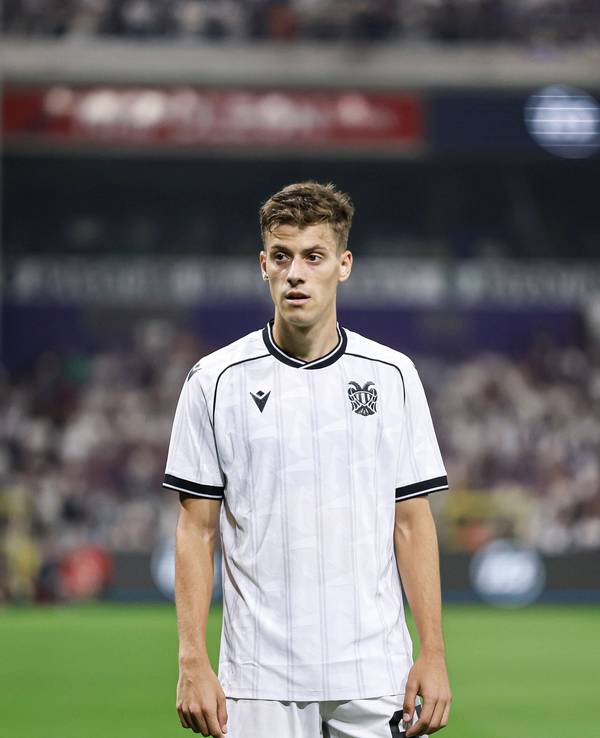 Giannis Konstantelias bei einem Spiel.