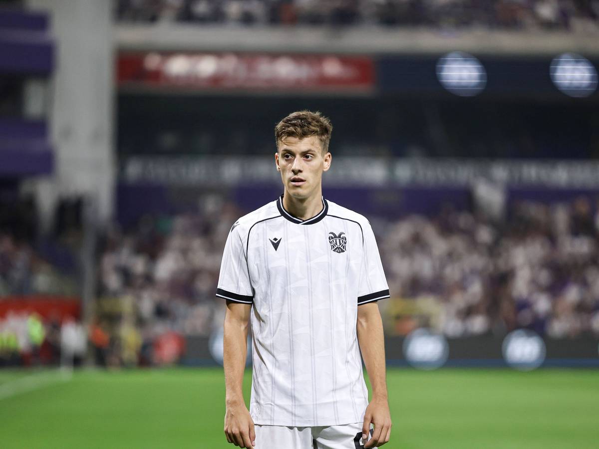 Giannis Konstantelias bei einem Spiel.