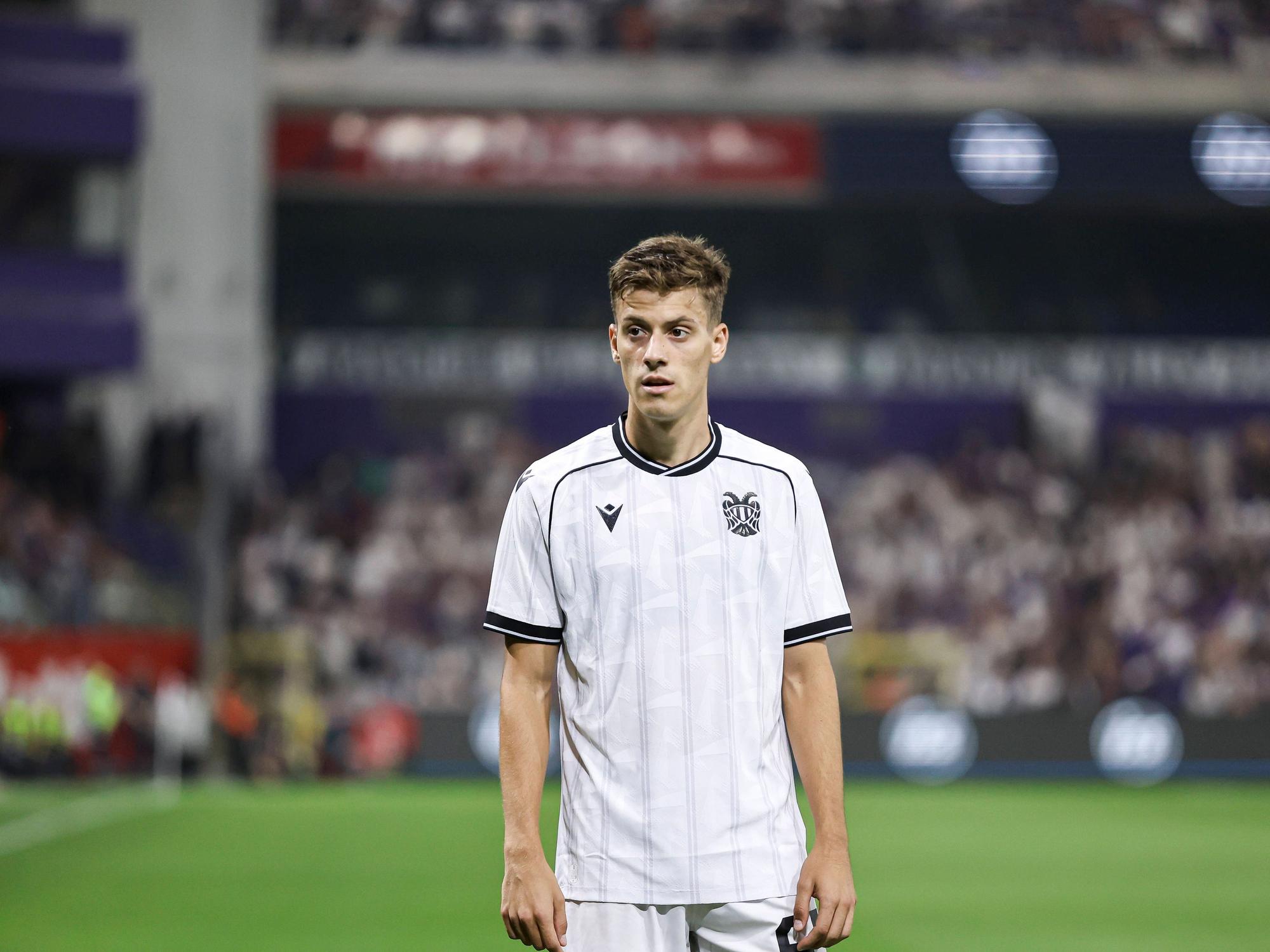 Giannis Konstantelias bei einem Spiel.
