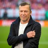 Lothar Matthäus als Experte im Stadion.