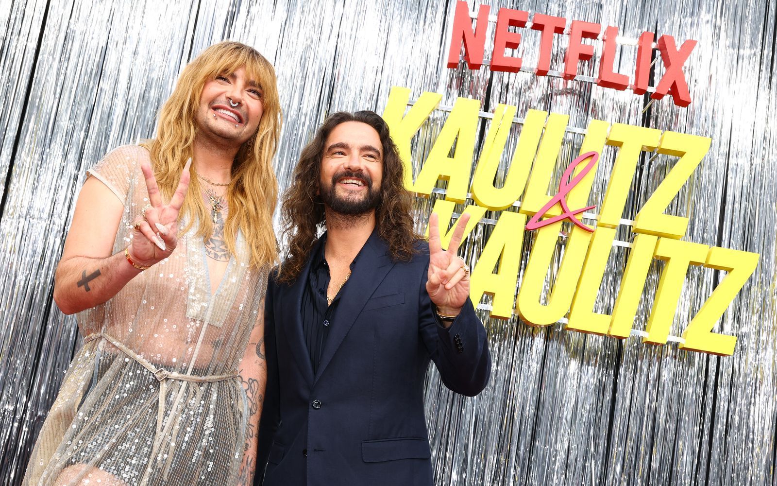 Netflix hat die vierte Staffel der Doku-Serie „Kaulitz & Kaulitz“ rund um die Tokio-Hotel-Musiker Bill (links) und Tom Kaulitz bestätigt. (Bild: 2026 Getty Images/Ben Kriemann)