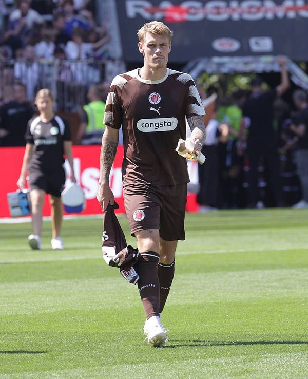 Eric Smith beim Spiel gegen Greuther Fürth.