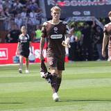 Eric Smith beim Spiel gegen Greuther Fürth.