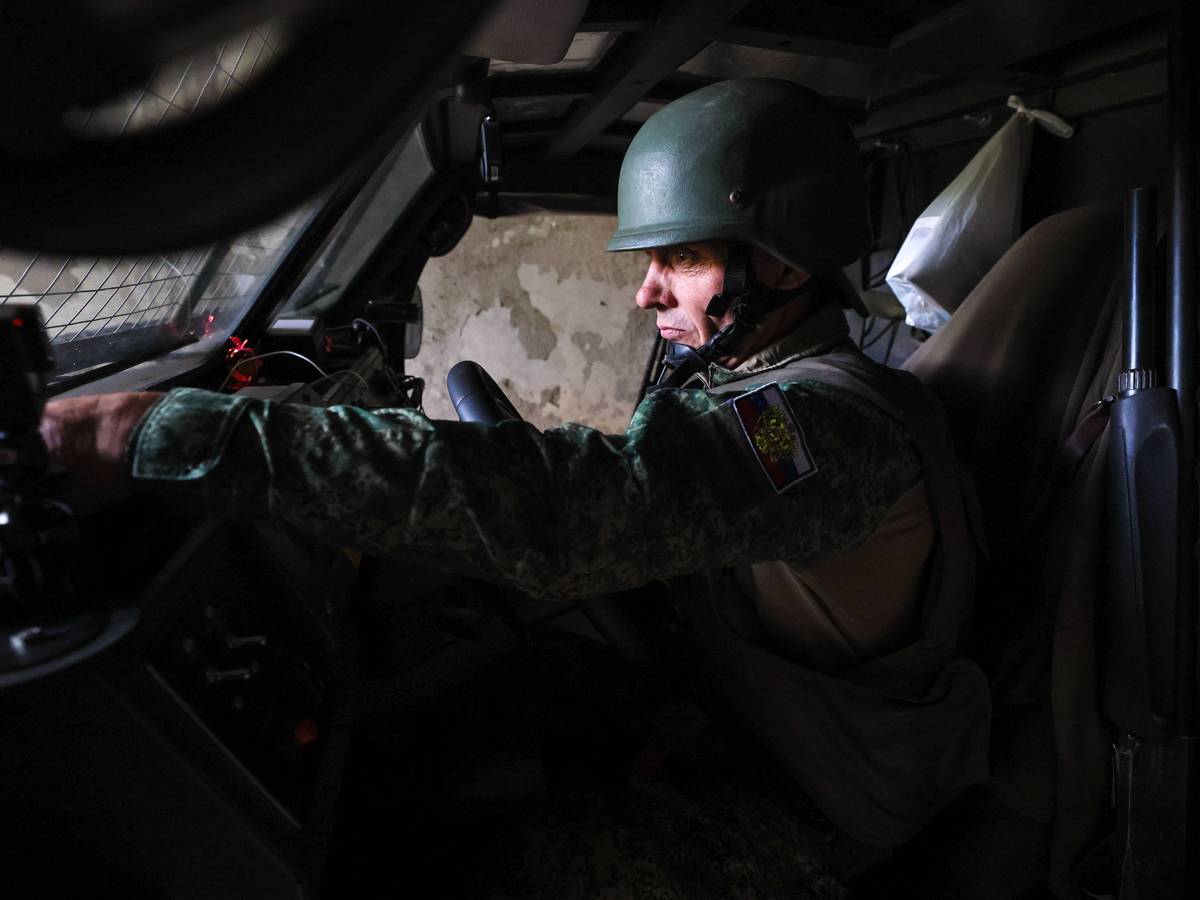 Ein russischer Soldat der mechanisierten Infanteriebrigade: Abgefangene Funksprüche legen eine bestialische Methode offen.