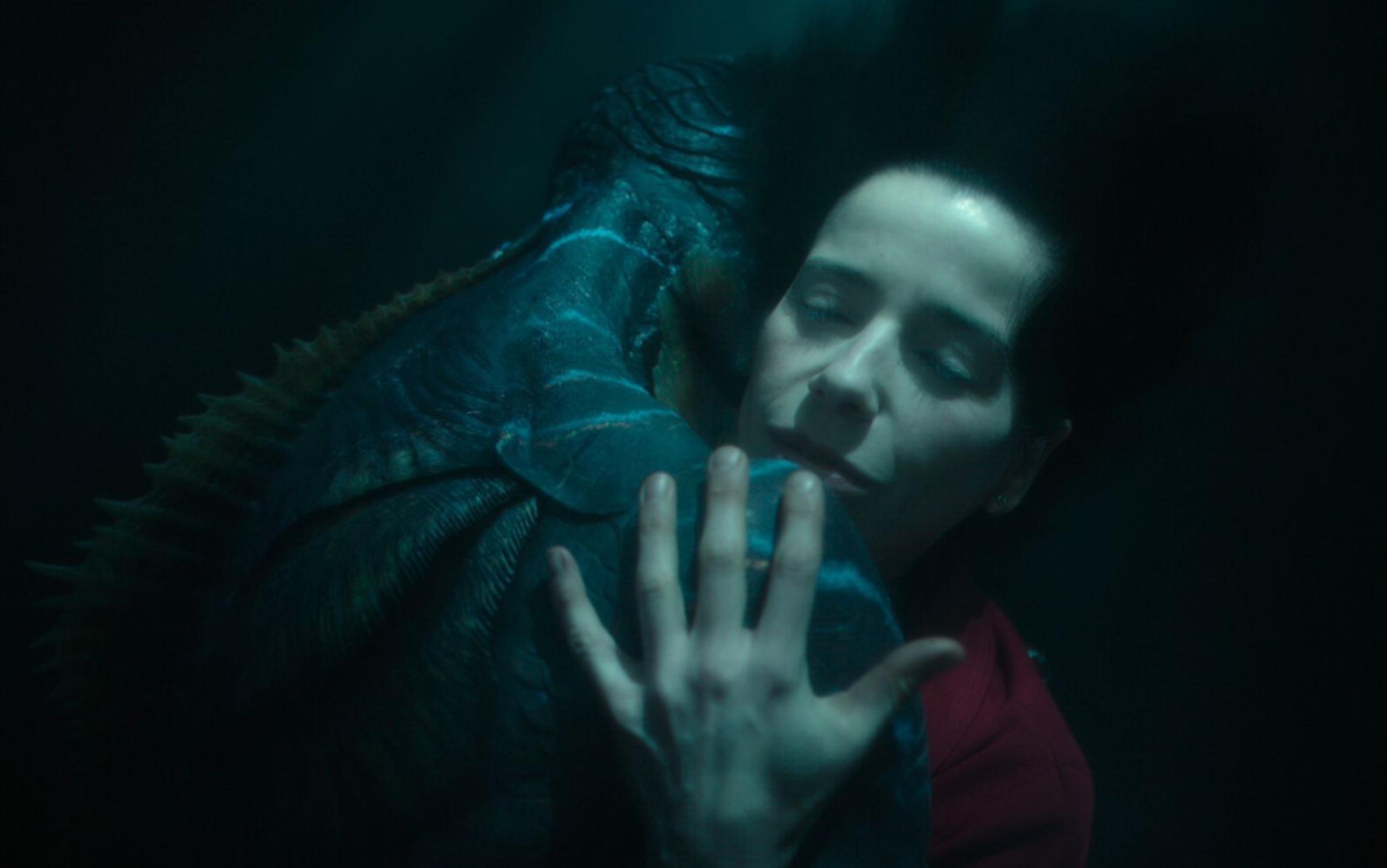 „Shape of Water - Das Flüstern des Wassers“ mit Sally Hawkins ist eine wunderbar gefilmte Fantasy-Romanze. (Bild: ProSieben / 2017 Twentieth Century Fox Film Corporation)
