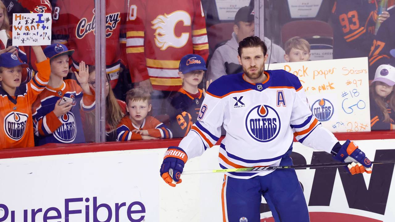 Leon Draisaitl im Trikot der Edmonton Oilers.