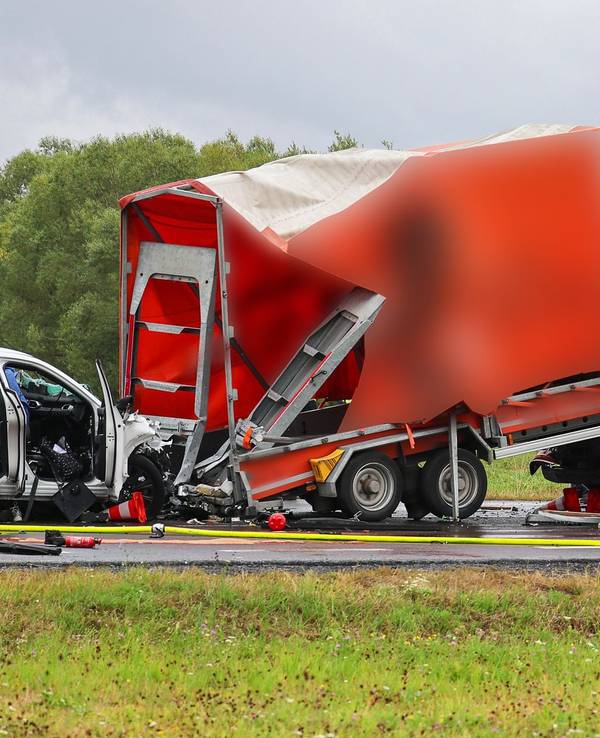 Zwei Tote bei Frontalzusammenstoß im Wetteraukreis