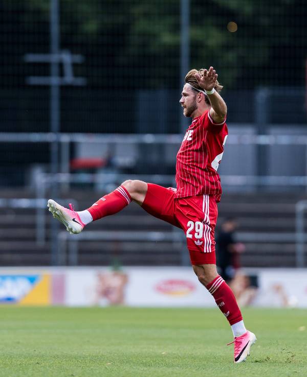 Jan Thielmann im Spiel gegen Real Sociedad.