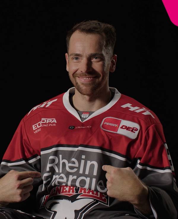 Interview mit Marcel Noebels im Trikot der Kölner Haie.