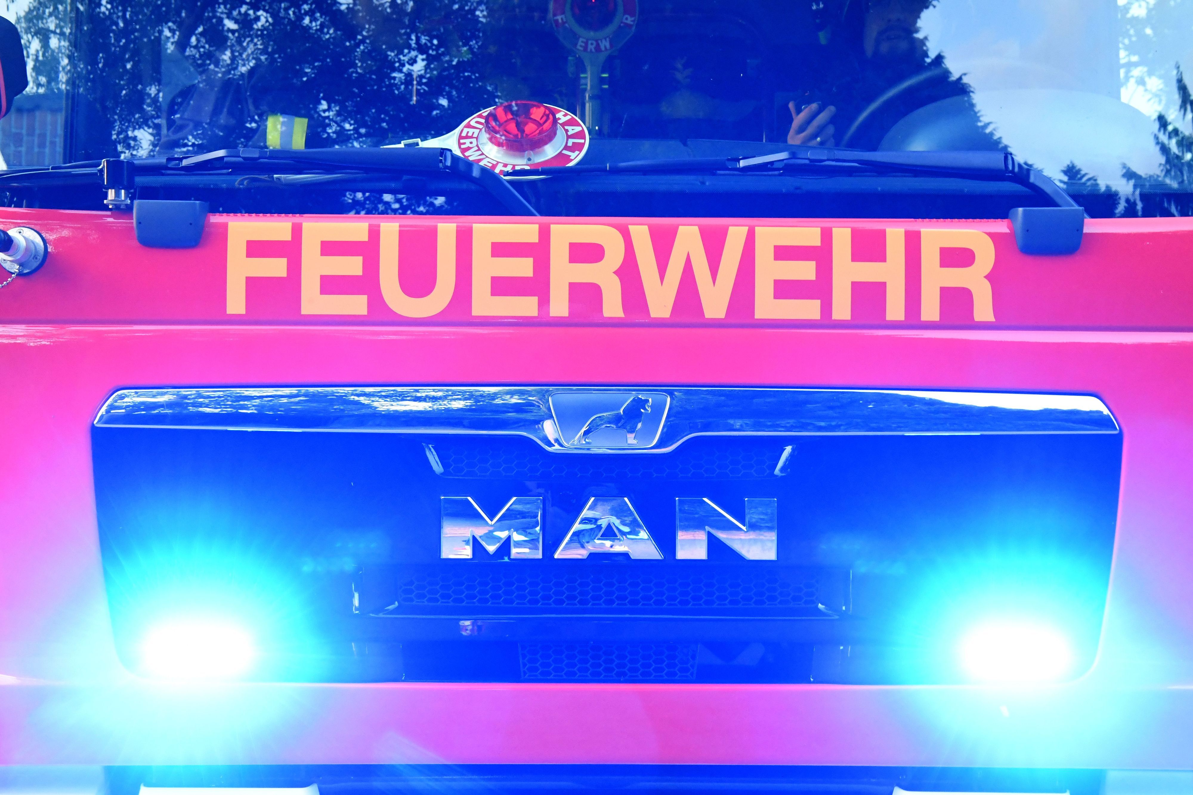 Die Feuerwehr ist in Bergheim im Einsatz. (Symbolfoto)