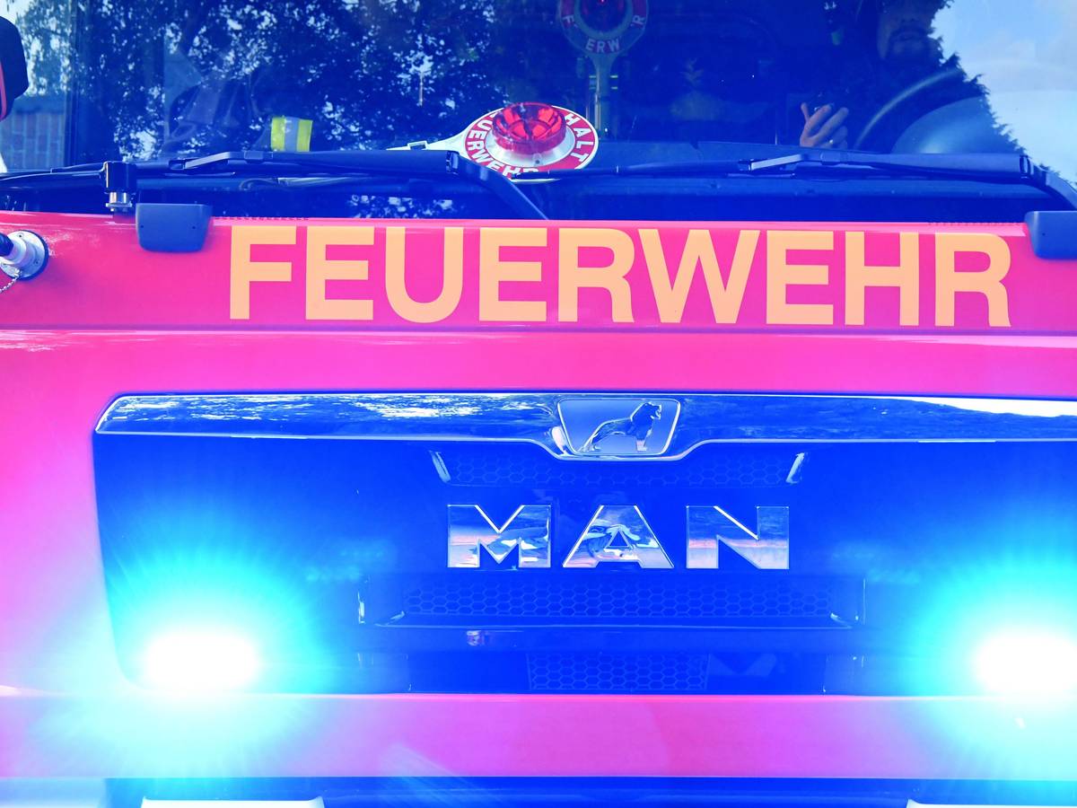 Die Feuerwehr ist in Bergheim im Einsatz. (Symbolfoto)
