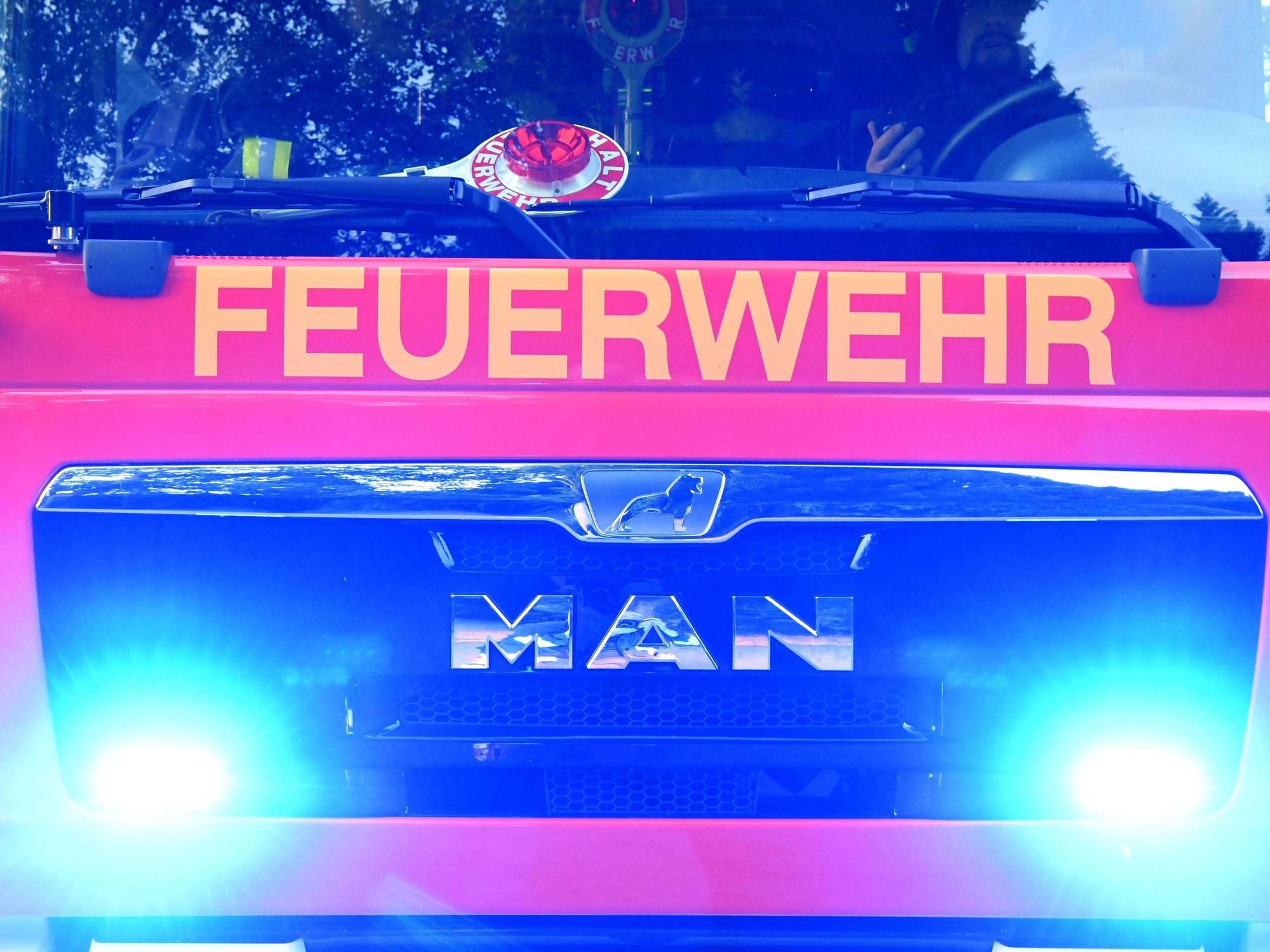 Die Feuerwehr ist in Bergheim im Einsatz. (Symbolfoto)