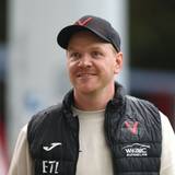 Marian Wilhelm lächelt vor dem Spiel.