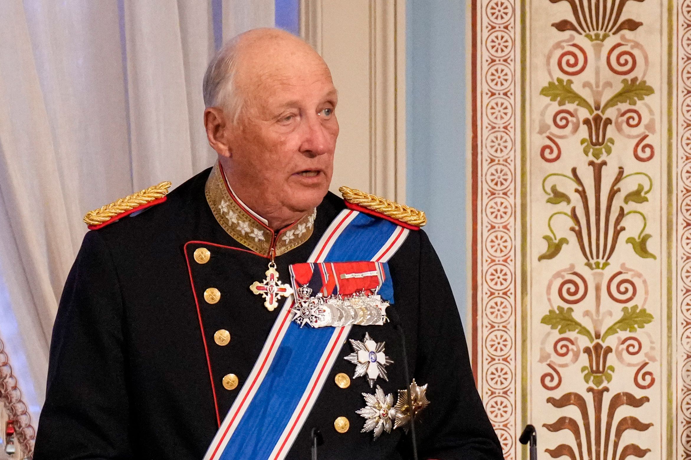 König Harald hält eine Rede vor dem Galadinner im Palast in Oslo. (Archivbild)