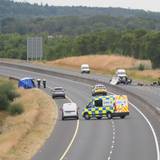 Auf der M9 im County Kildare kamen bei einem Frontalzusammenstoß zwischen zwei Pkws mehrere Menschen ums Leben.