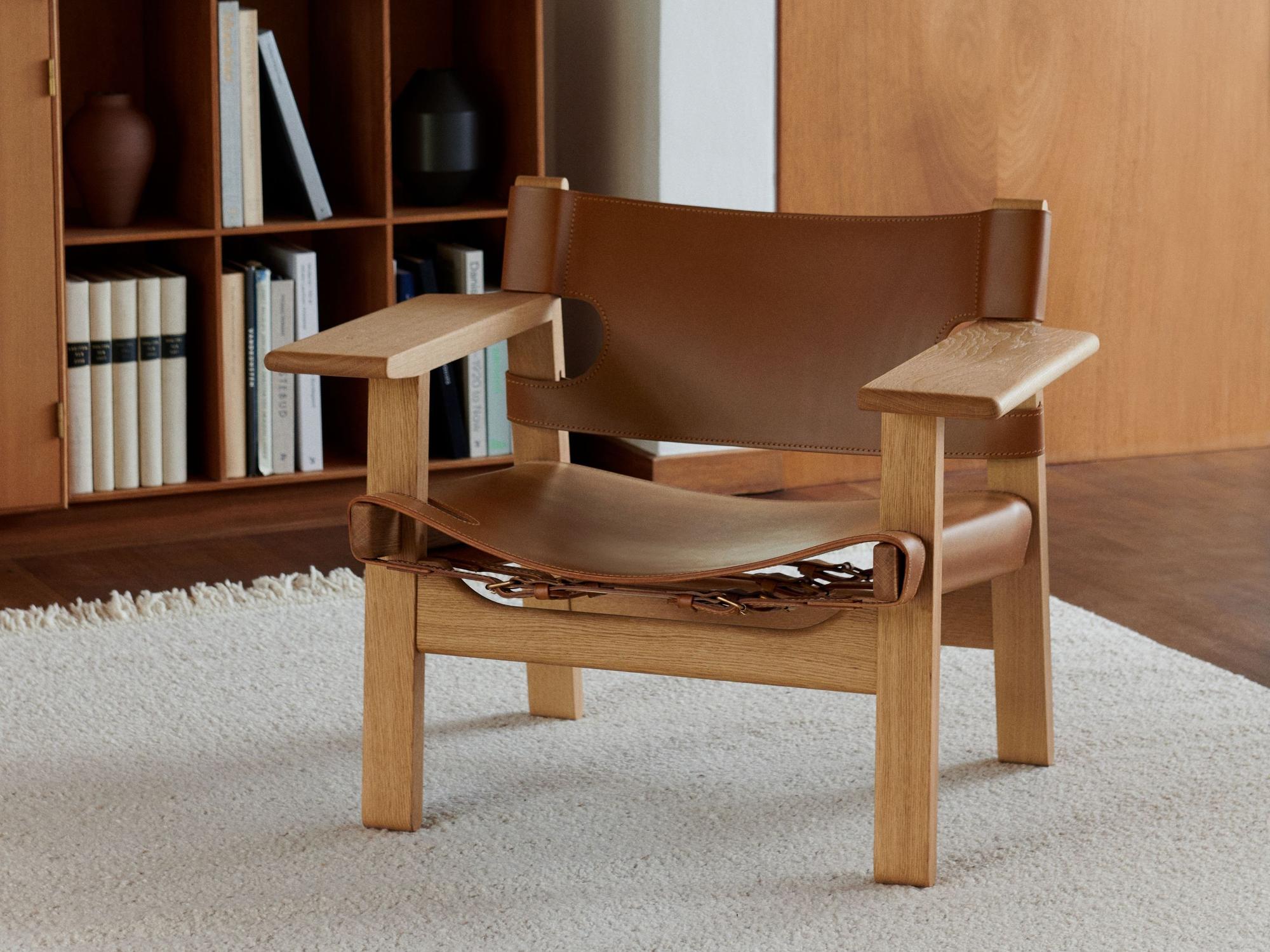 4499 Euro sollte laut Hersteller Fredericia „The Spanish Chair“ von Børge Mogensen kosten, der Preis stammt aus 2024.