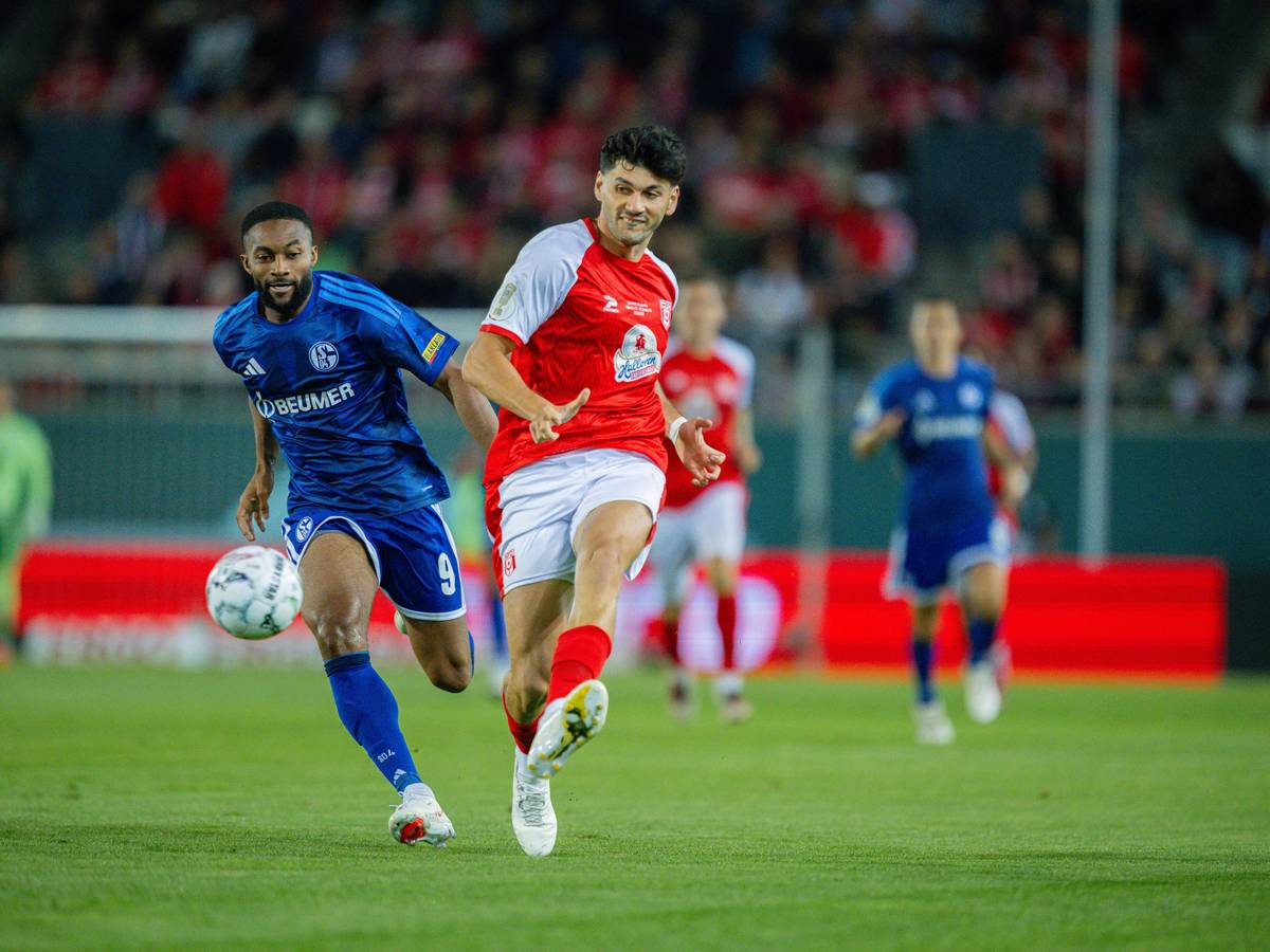Moussa Sylla und Niclas Stierlin im Laufduell.