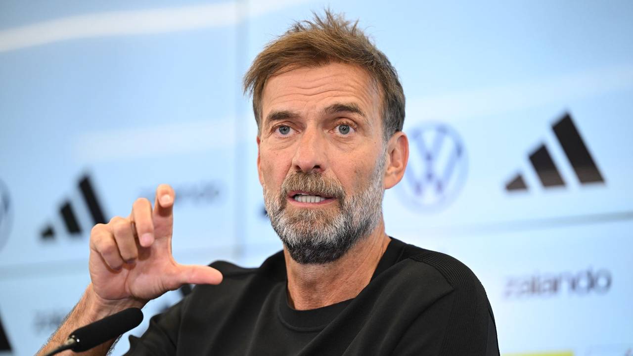 Jürgen Klopp auf einer Pressekonferenz.