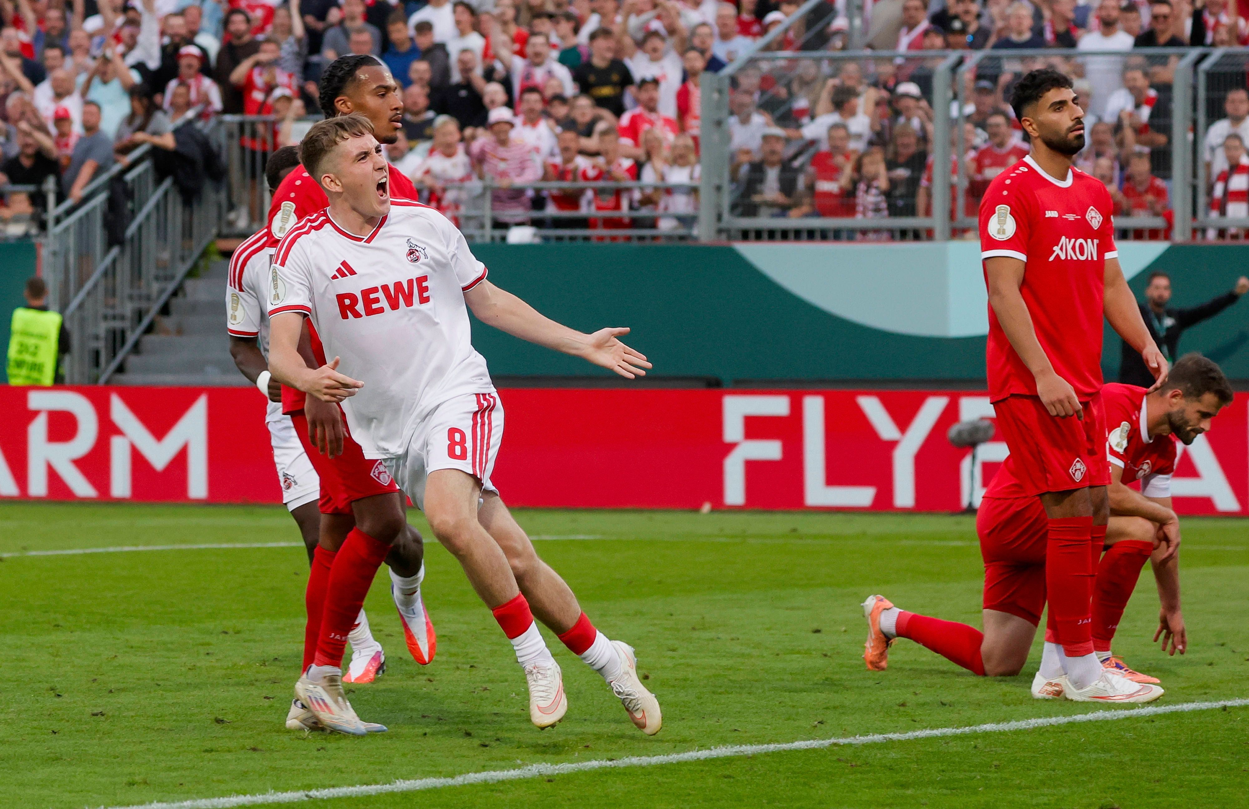 Isak Johannesson bejubelt das Tor zum 1:1.