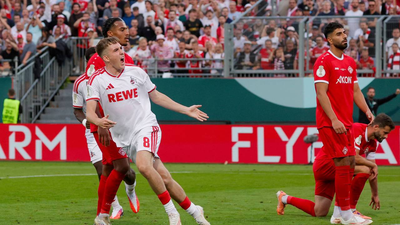 Isak Johannesson bejubelt das Tor zum 1:1.