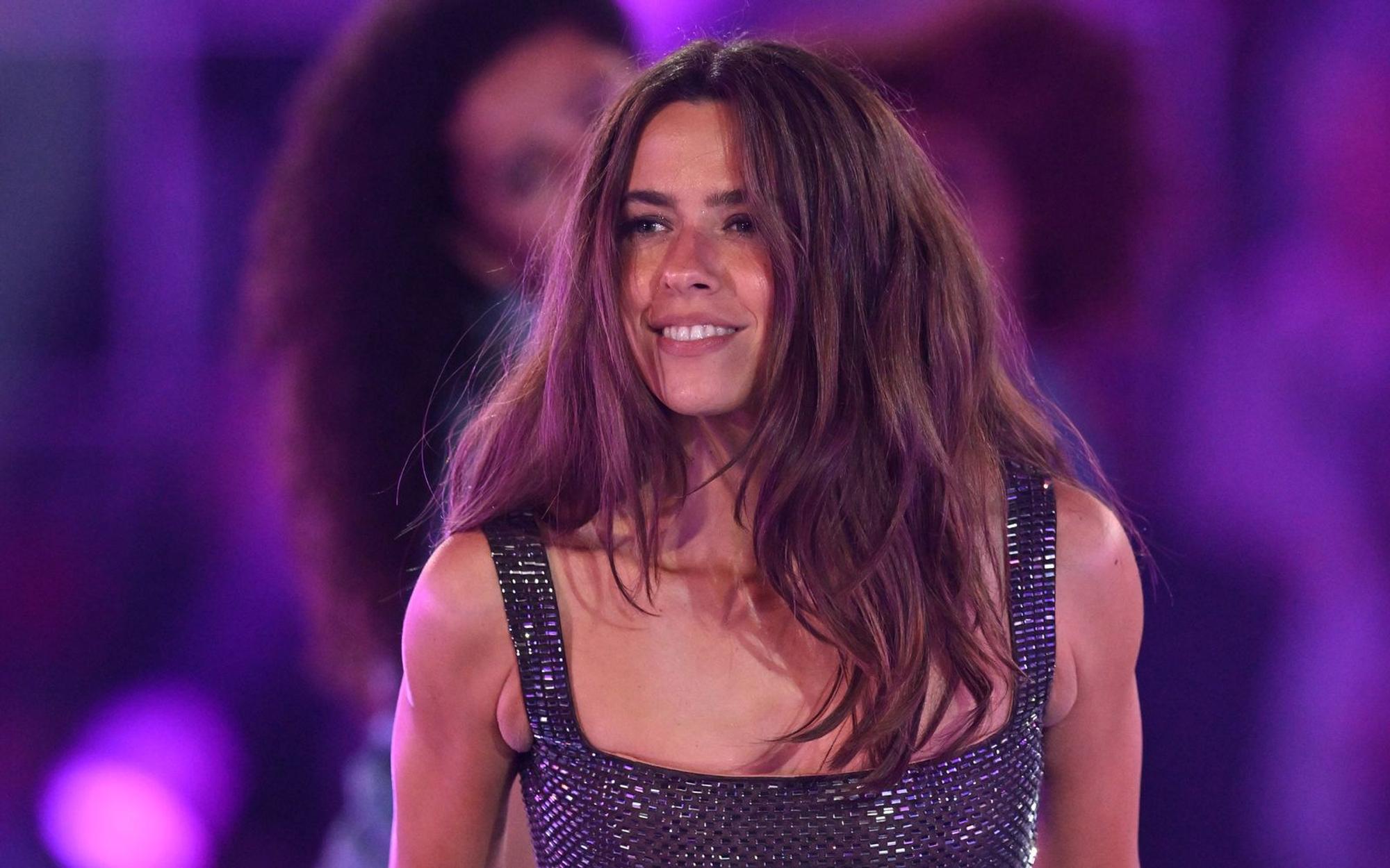Schlagersängerin Vanessa Mai verrät in ihrem Podcast, warum das neue Musikvideo zu ihrem Song „Ich Fall in Love“ noch einmal neu gedreht wurde. (Bild: 2026 Getty Images/Kerstin Joensson)
