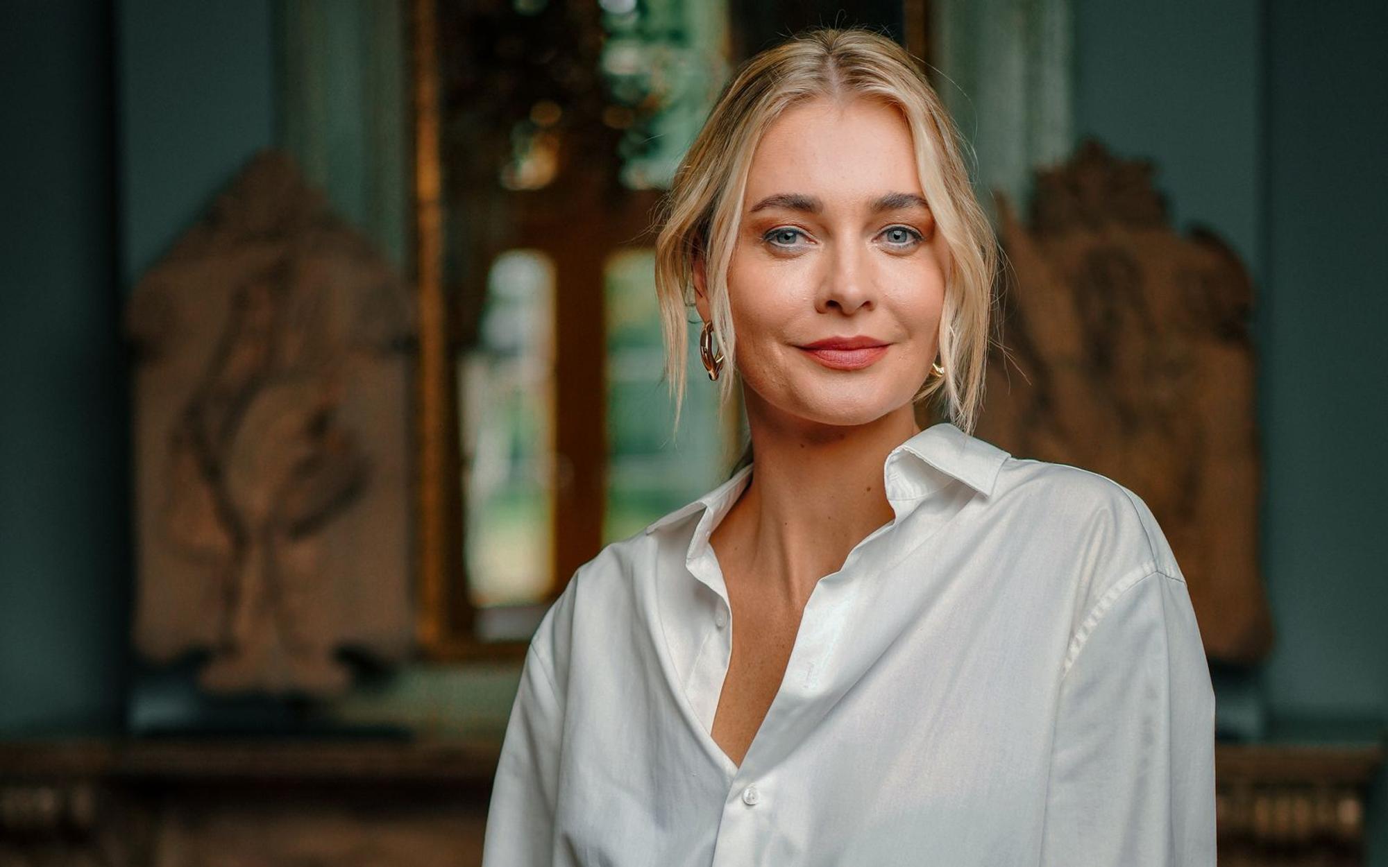 Schock für Nina (Bild). Sie wähnt sich schon als Gewinnerin, da wird sie von Peyman und AnKa doch noch verbannt. (Bild: RTL/Stefan Gregorowius)