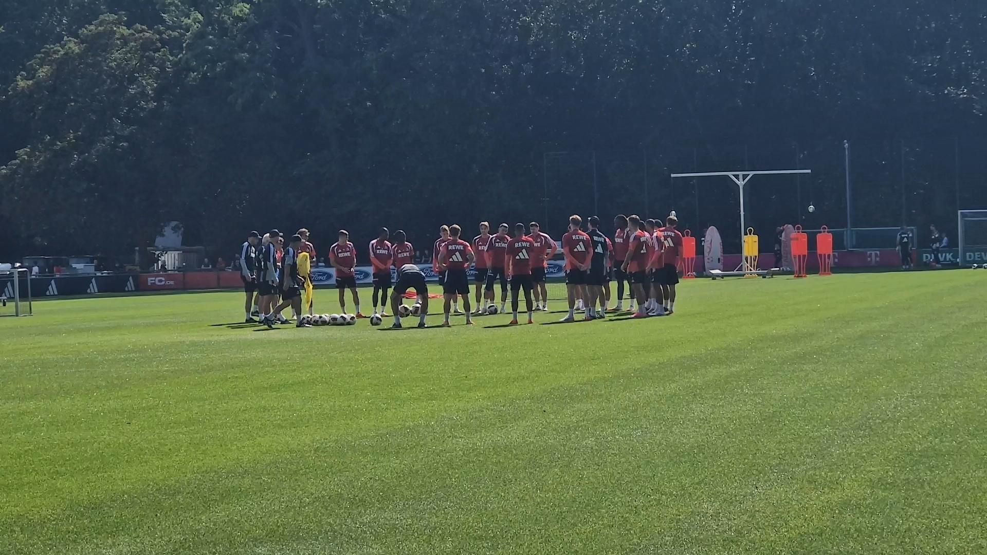Die Profis des 1. FC Köln sangen Said El Mala zu seinem 20. Geburtstag ein Ständchen.