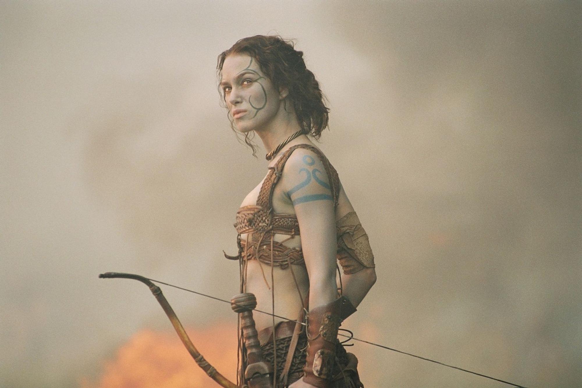 Die schöne Guinevere (Keira Knightley), Tochter des Magiers Merlin, weiß sich trotz ihrer zarten Anatomie zu helfen. (Bild: ProSieben/ touchstone pictures / Jerry Bruckheimer Film)