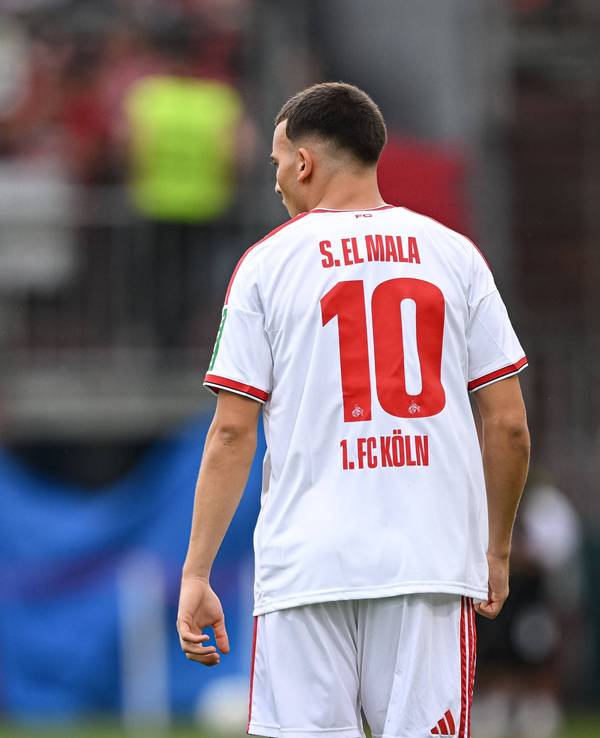 Said El Mala trägt jetzt die Rückennummer 10 beim 1. FC Köln, wie hier von hinten bei einem Spiel zu sehen ist.