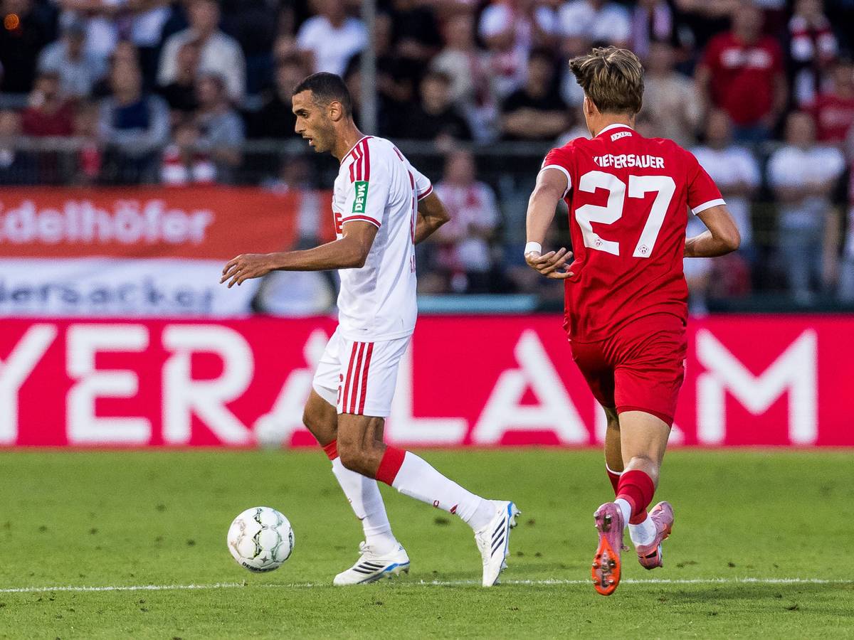 Ellyes Skhiri beim Spiel in Würzburg.