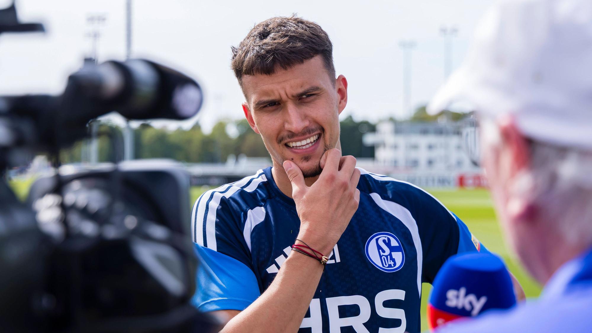 Interview mit Dejan Ljubicic.