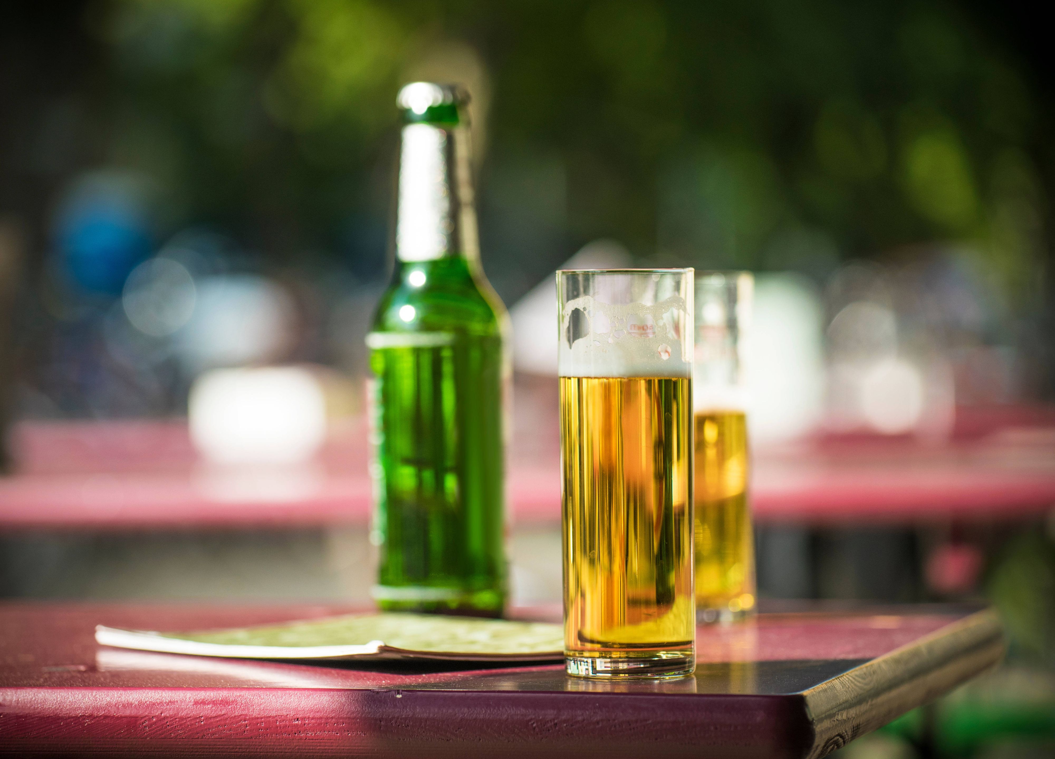 Ein neuer Feierabendmarkt in Sürth lockt mit Streetfood, Kölsch und Veedels-Flair.