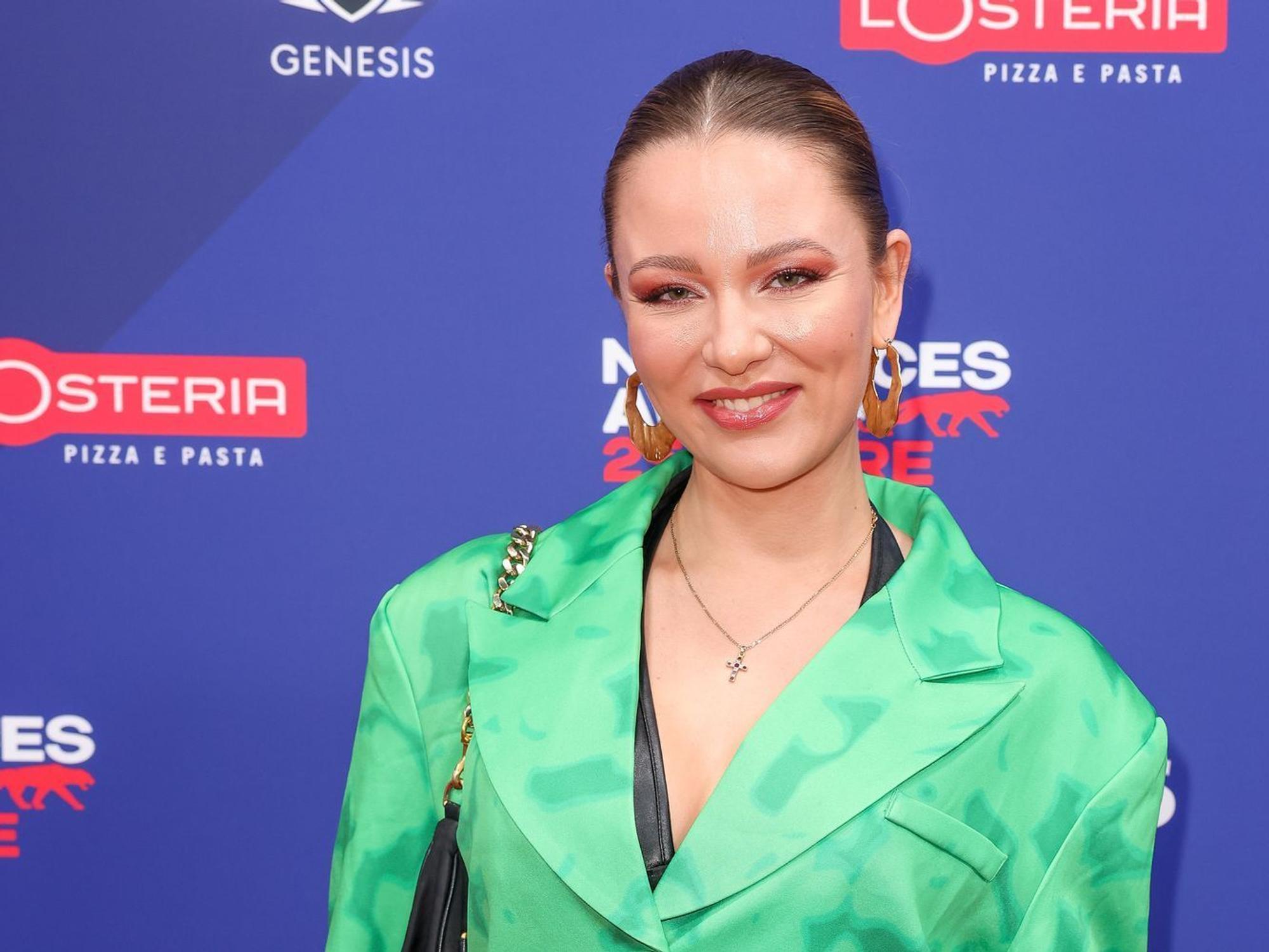 Joelina Drews hat in ihrem Podcast über ihr frühes Ausscheiden in der RTL-Show „Die Verräter“ gesprochen. (Bild: 2023 Getty Images/Gerald Matzka)
