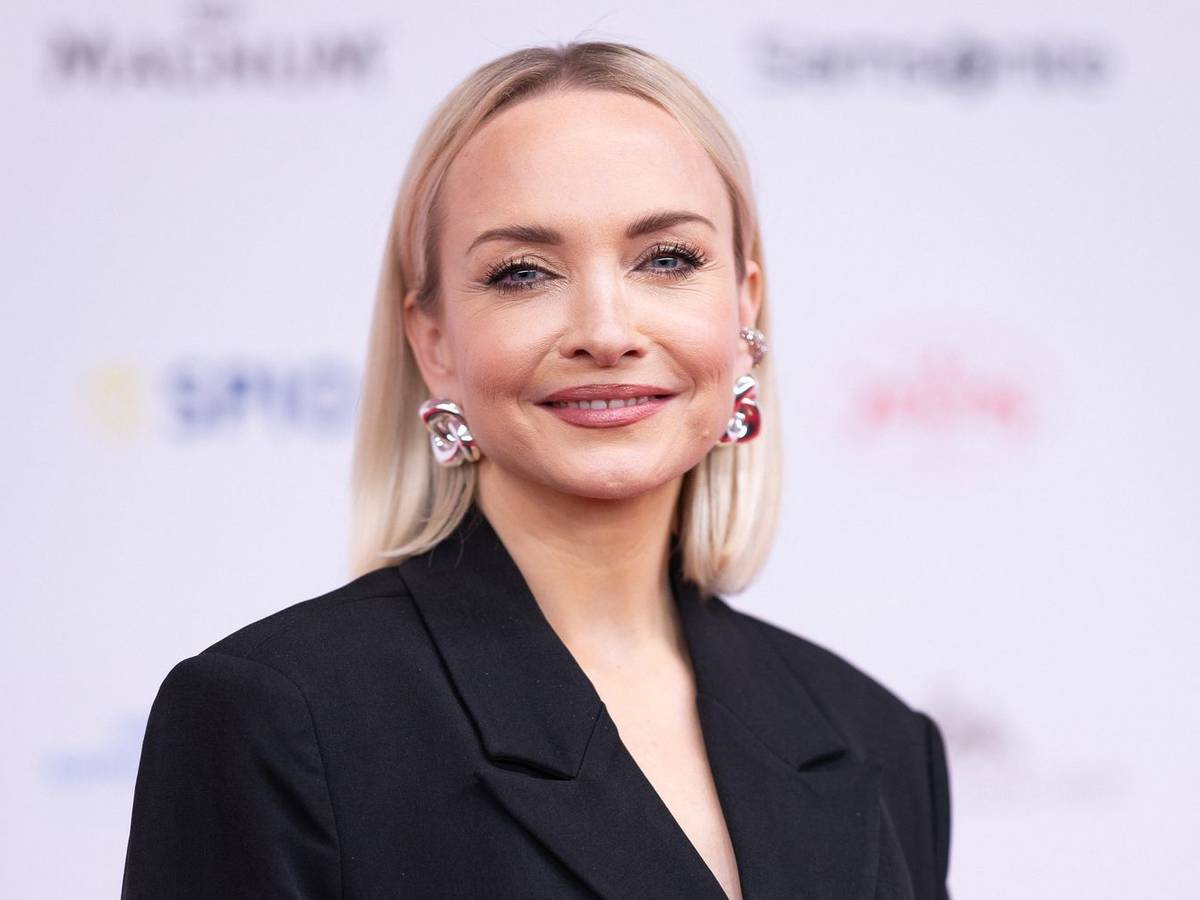 Im Podcast „feinstoff“ hat Janin Ullmann offen über die Zeit nach ihrem Ehe-Aus gesprochen. (Bild: 2025 Getty Images/Andreas Rentz)