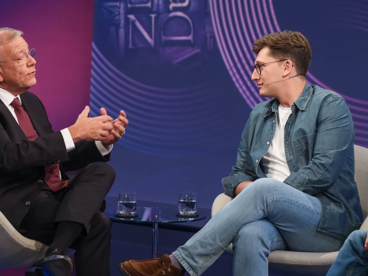 In manchen Punkten einig, doch bei der „Rente mit 63“ gerieten CDU-Politiker Christoph Ahlhaus (links) und Juso-Chef Philipp Türmer aneinander. (Bild: WDR/Oliver Ziebe)