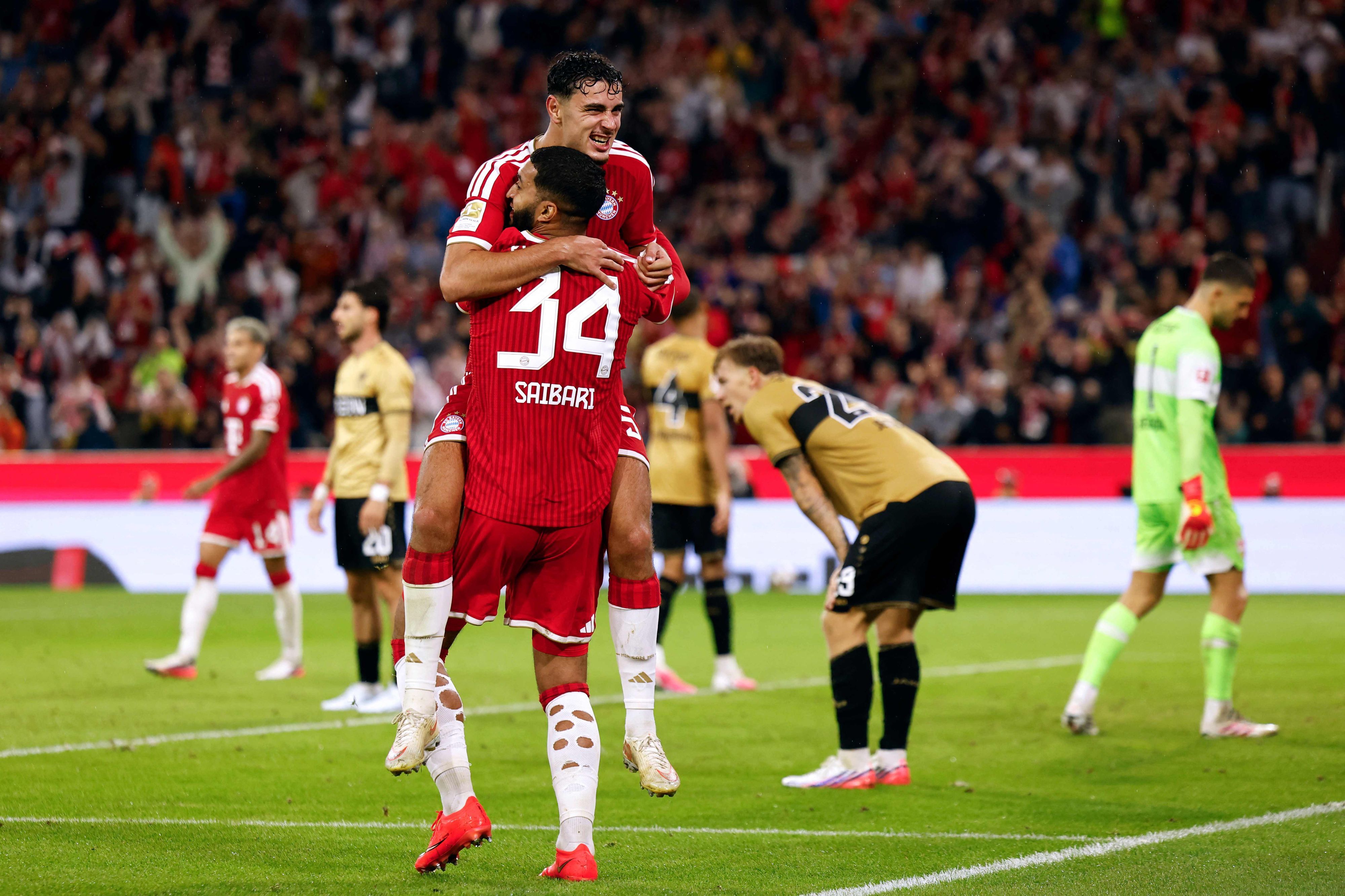 Torjubel beim FC Bayern gegen den VfB Stuttgart.
