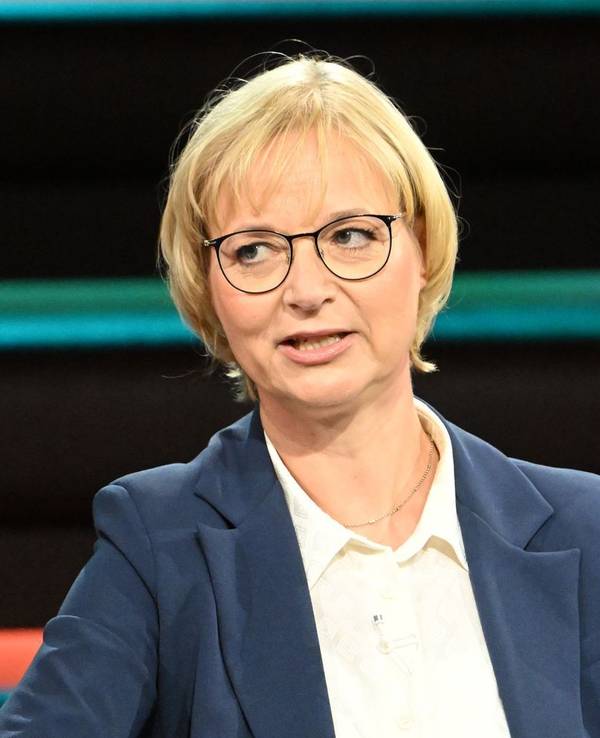 BSW-Politikerin Katja Wolf warnte bei „Markus Lanz“ vor einer AfD an der Macht, während sie den Begriff der Brandmauer kritisch beleuchtete. (Bild: ZDF / Cornelia Lehmann)