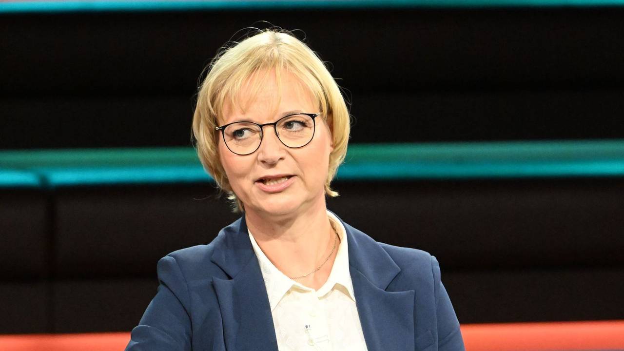 BSW-Politikerin Katja Wolf warnte bei „Markus Lanz“ vor einer AfD an der Macht, während sie den Begriff der Brandmauer kritisch beleuchtete. (Bild: ZDF / Cornelia Lehmann)