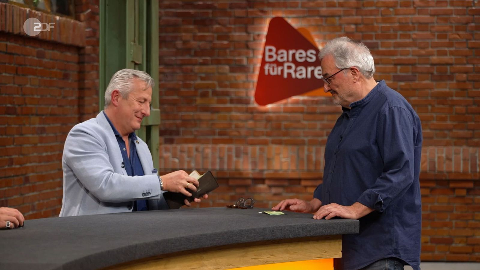 Markus Wildhagen bezahlte 150 Euro für die Sehhilfe. (Bild: ZDF)